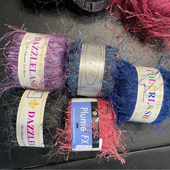 EYELASH YARN - Picture 3 of 5